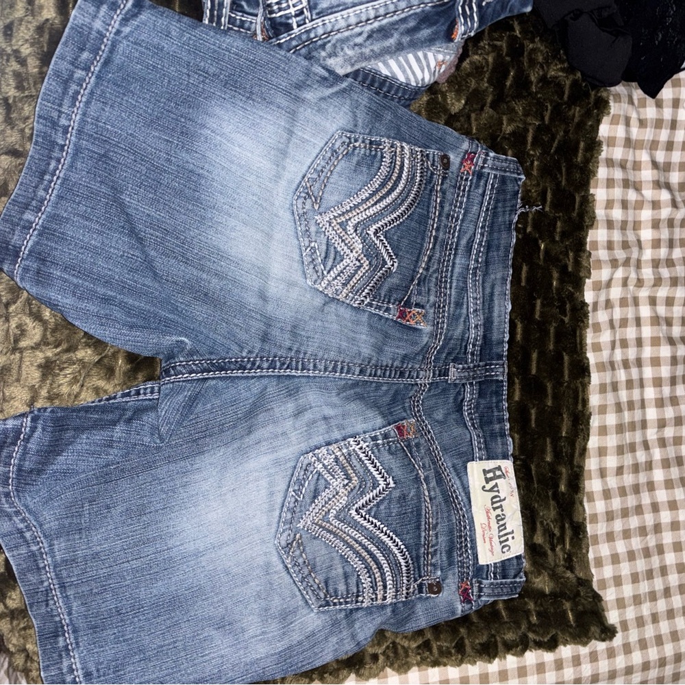 Hydraulic shorts in good condition